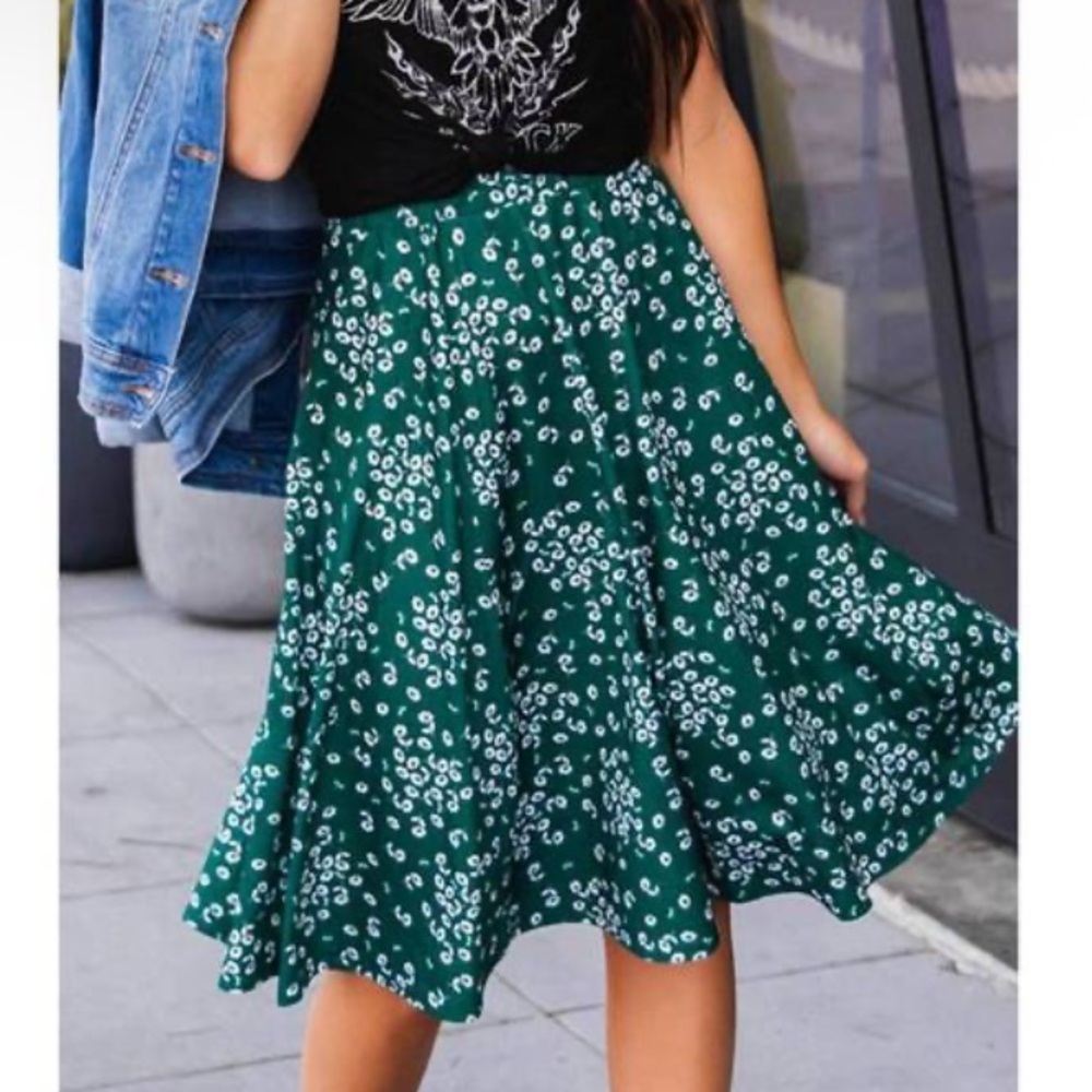 NWT Tickled Teal Dark Green Floral Print Laura Midi Skirt Small Medium